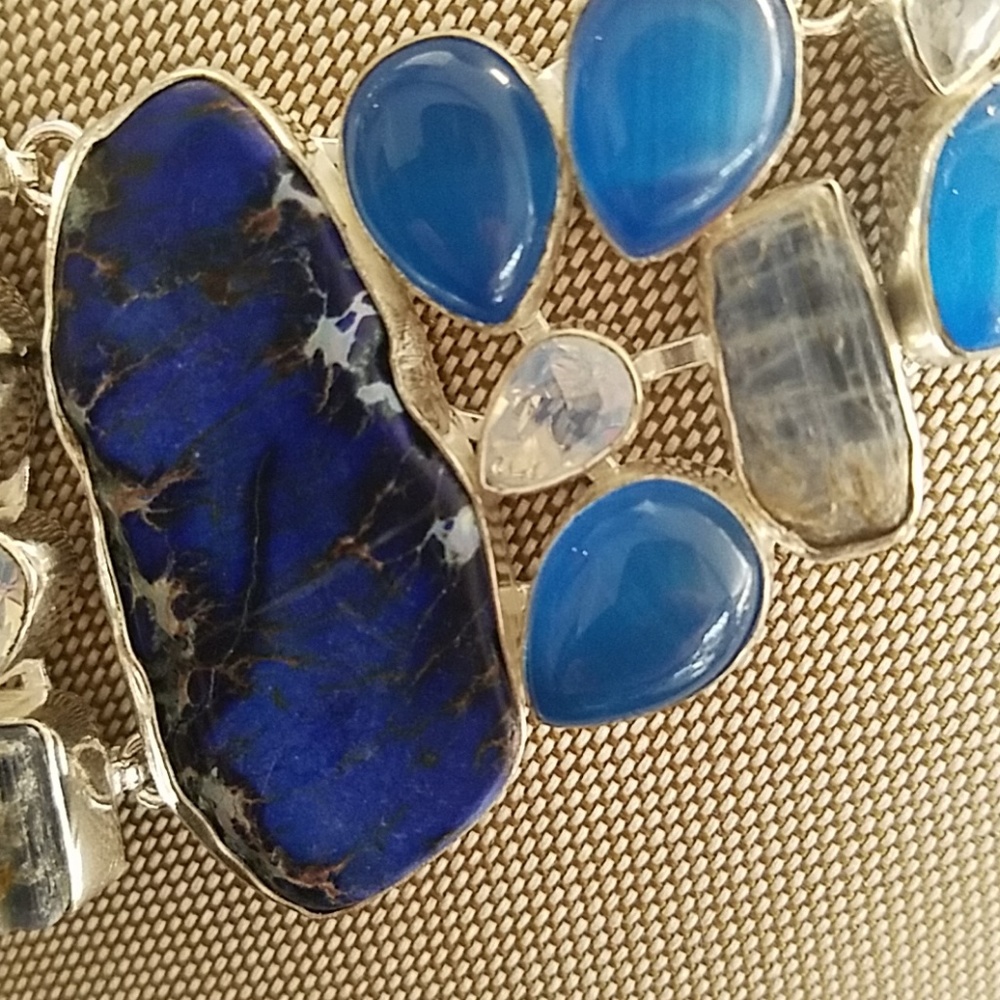 Stunning Statement Necklace - image 6